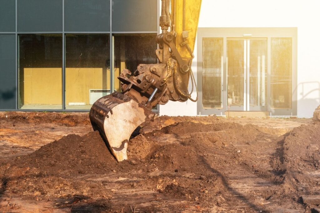 Prace w wykopach i&nbsp;przy instalacjach podziemnych – wymagania BHP